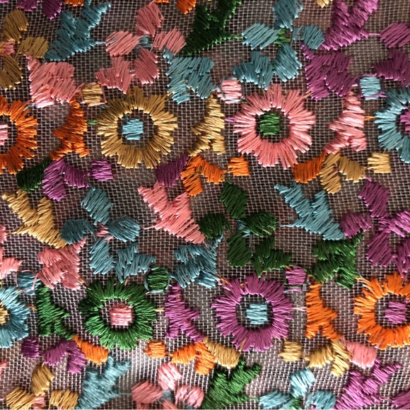 Petite Floral Clutch - Picture 5 of 6